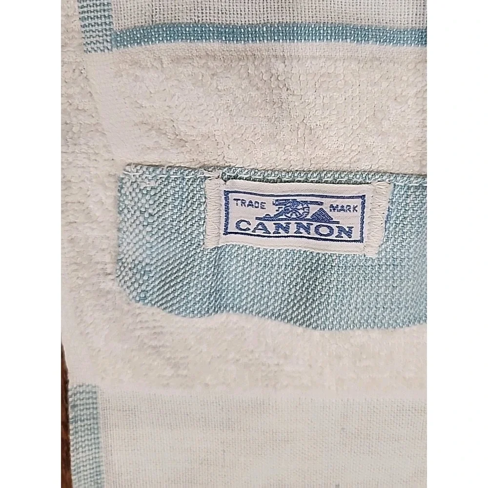 VTG Desert Oasis-Themed Bath Towel /Aqua and Cream/ Woven Jacquard I Cannon